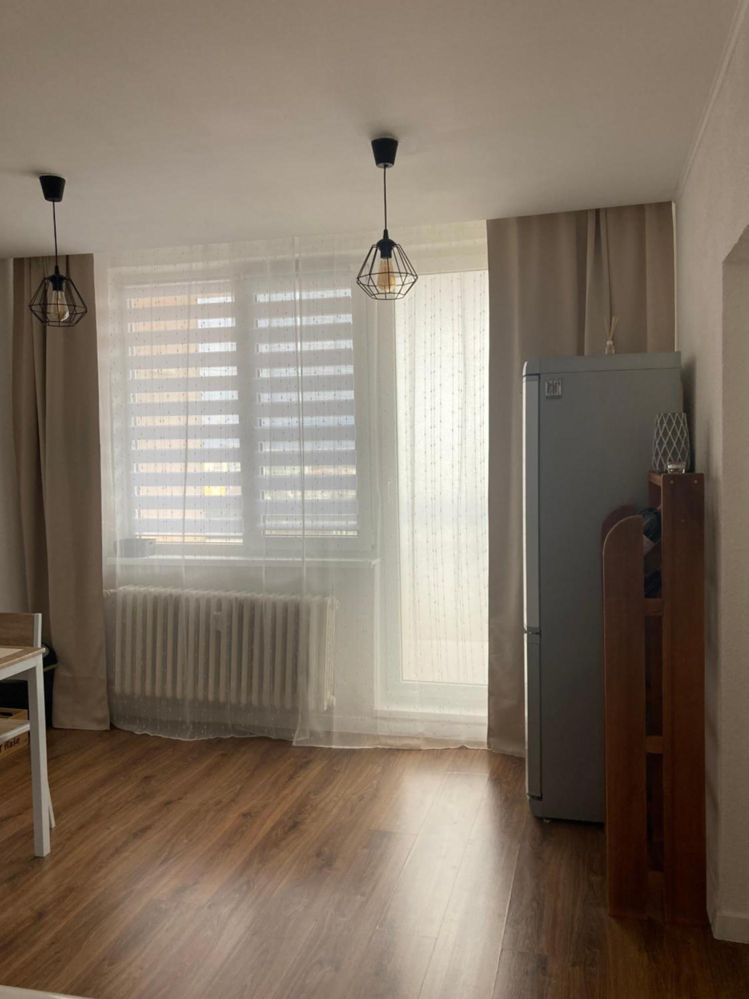 Utulny apartman blizko centra Michalovce Bagian luar foto