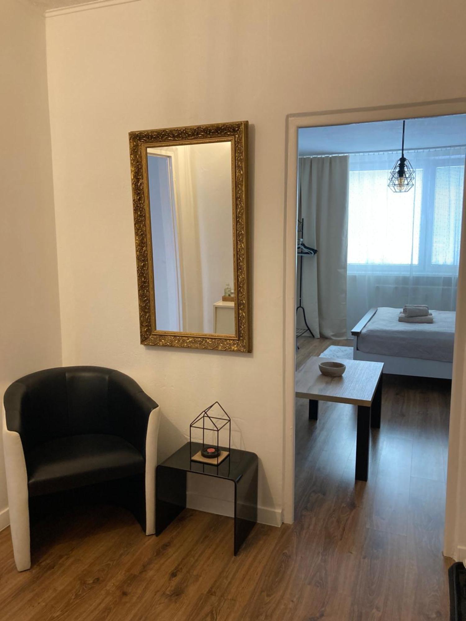 Utulny apartman blizko centra Michalovce Bagian luar foto