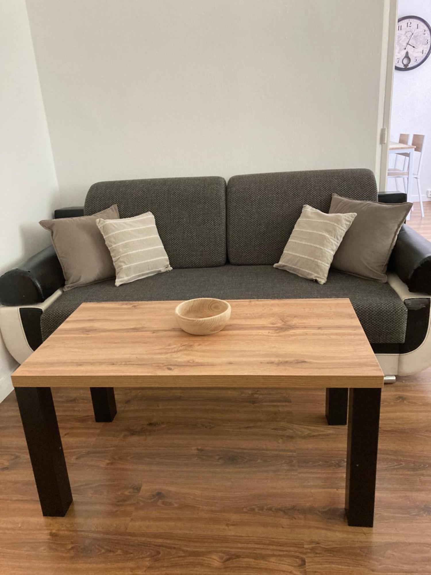 Utulny apartman blizko centra Michalovce Bagian luar foto